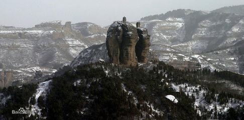 揭秘真相，高楼在地震时并非易倒塌的谣言！深度解析楼高与抗震力的关系